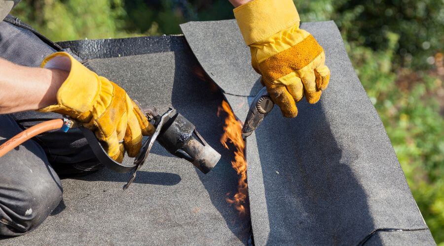 Professional gutter cleaning in Edwall, WA